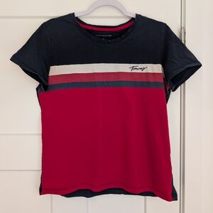 Tommy Hilfiger Red and Navy Striped T-Shirt Size Large